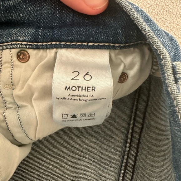 Mother Denim The Stunner Ankle Fray Jeans - Picture 4 of 5